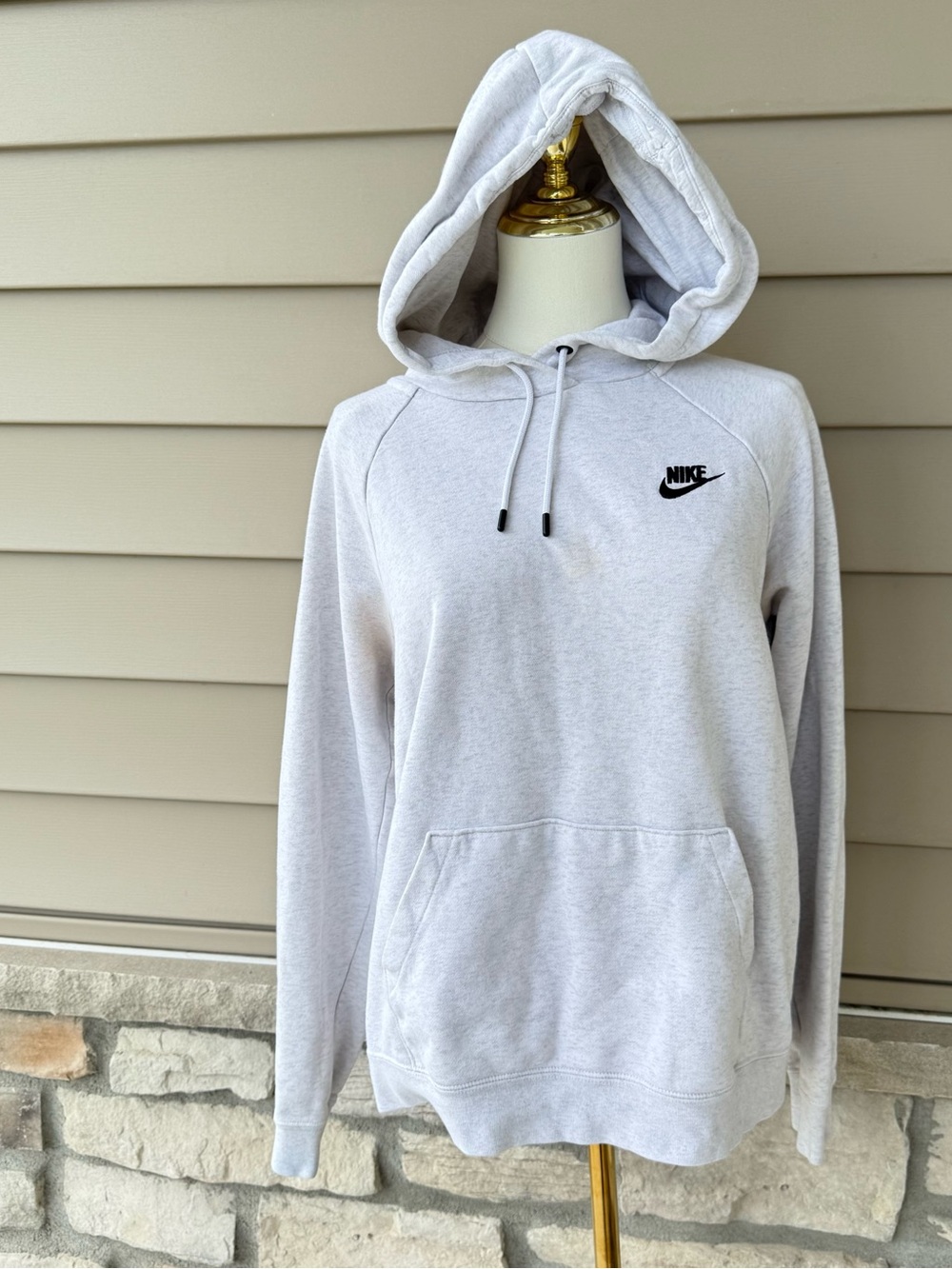 Nike Women's Heather Light Gray Pullover Hoodie Sweatshirt